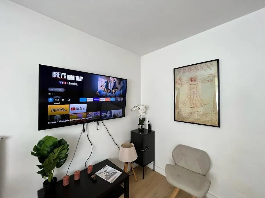 Chic & Confort - La Villette A Proximite - Paris Vivant! 0*,  France